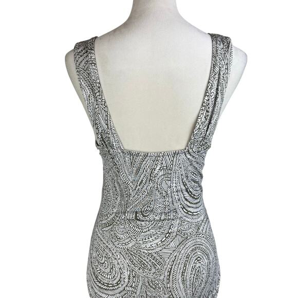 Garnet Hill Green White Geometrical Padded One Piece Swimsuit - Picture 6 of 10